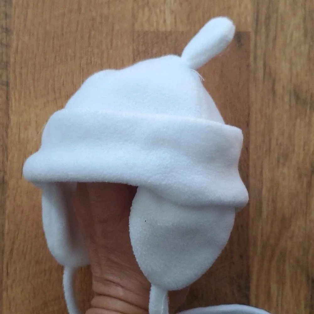 Fleece‎ infant hat with ears